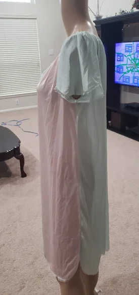 Vintage Lady Camille S pastel colorblock petal hem lace hems sweet soft comfy - Picture 3 of 8